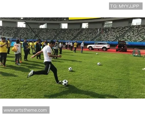 通过图片线索来猜测当今足球明星的趣味挑战活动