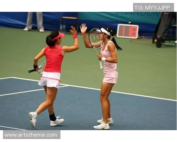 重庆网球队的默契配合与战术探讨聚焦网球运动的团队精神与协作技巧 重庆网球队的默契配合与战术探讨聚焦网球运动的团队精神与协作技巧